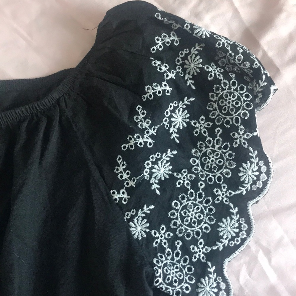 H&M Top - Picture 2 of 4
